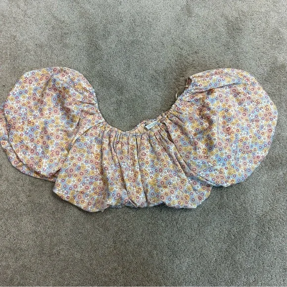 Floral Off-Shoulder Ruffle Top - Picture 7 of 13